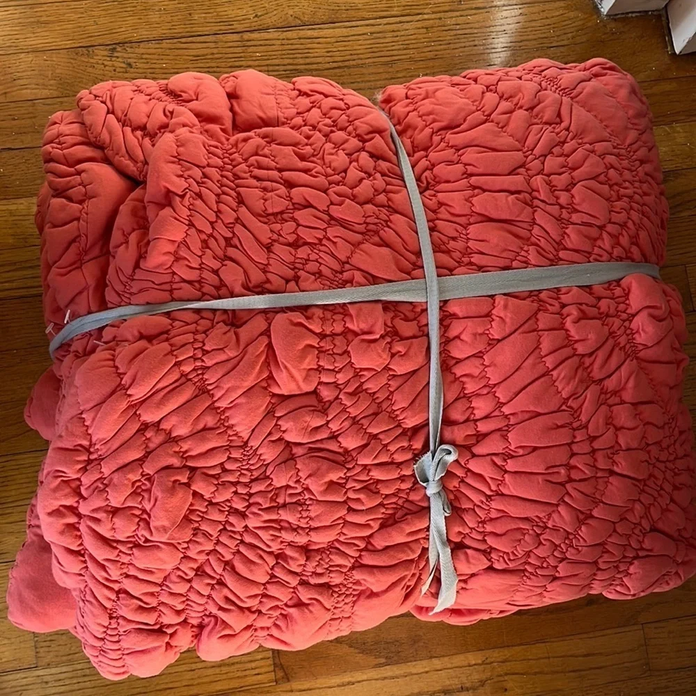 Anthropologie Bajada King Quilt NWT